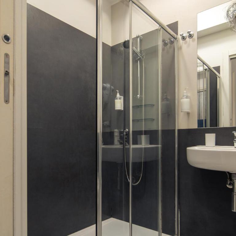 NIDO CENTER IV - Appartamento Loft con 4 Camere da Letto - 4
