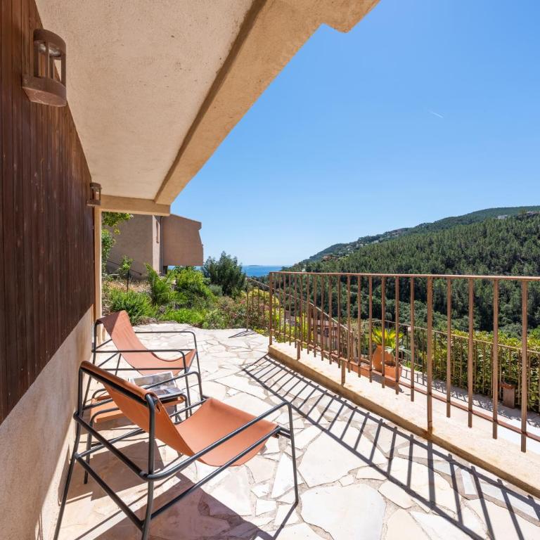 Villa vue mer au cœur des hauteurs de Théoule-sur-Mer - Villa - 8