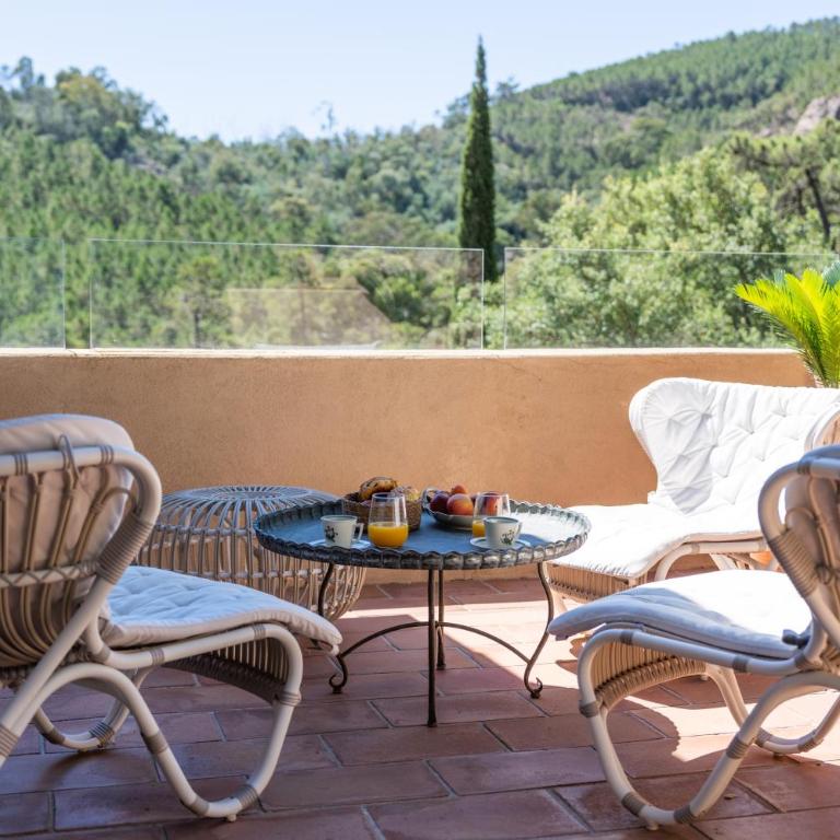 Villa vue mer au cœur des hauteurs de Théoule-sur-Mer - Villa - 10
