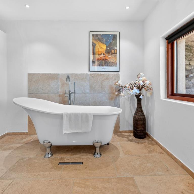 Villa vue mer au cœur des hauteurs de Théoule-sur-Mer - Villa - 15