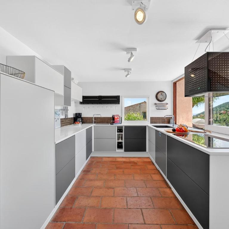 Villa vue mer au cœur des hauteurs de Théoule-sur-Mer - Villa - 22