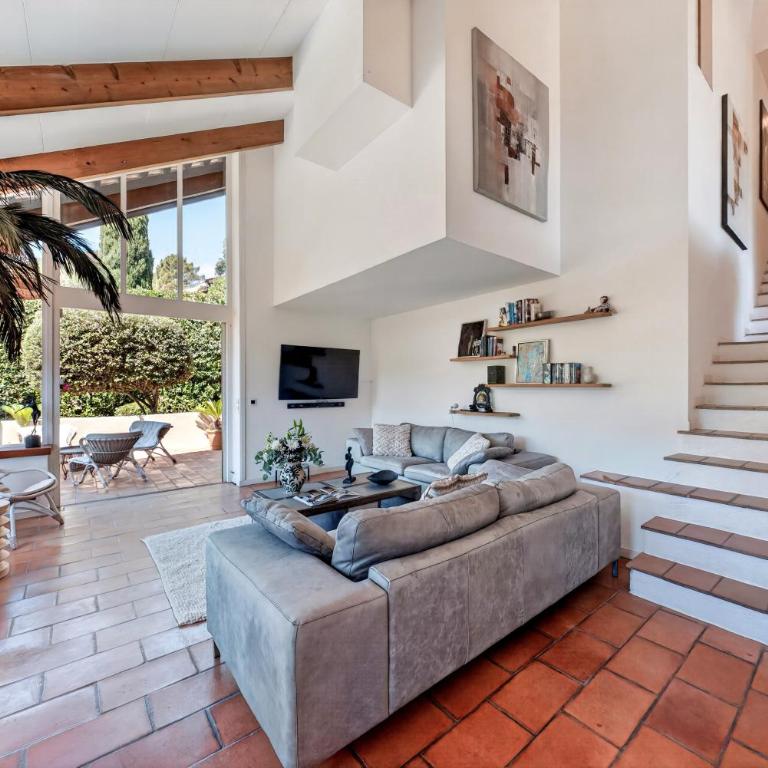 Villa vue mer au cœur des hauteurs de Théoule-sur-Mer - Villa - 24