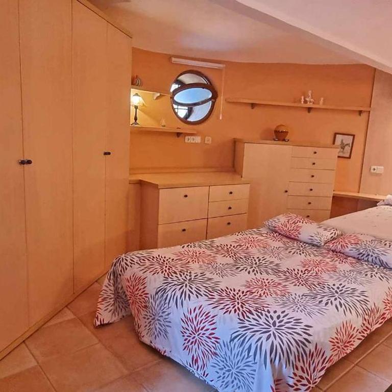 Torre con piscina, barbacoa, wifi. - Chalet Superior - 17