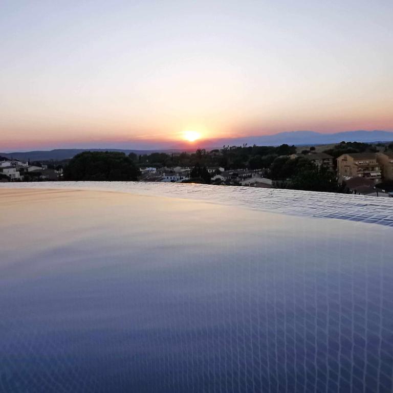 Torre con piscina, barbacoa, wifi. - Chalet Superior - 24