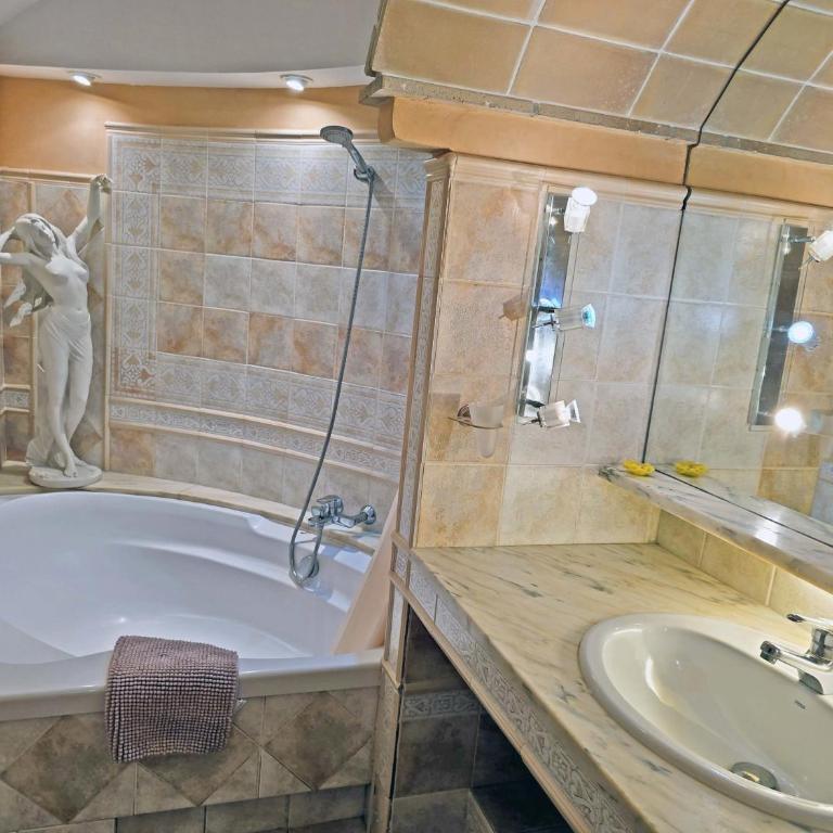 Torre con piscina, barbacoa, wifi. - Chalet Superior - 43