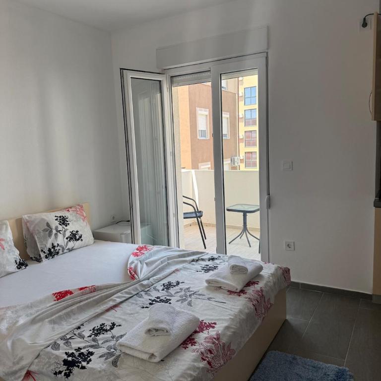 Bella Montenegrina Apartments - One-Bedroom Apartment - 1