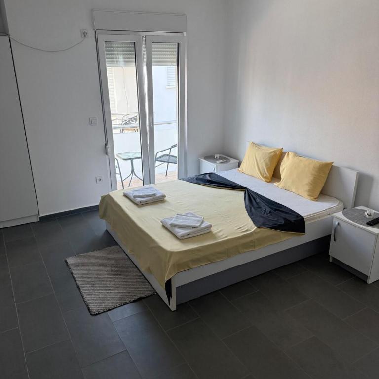 Bella Montenegrina Apartments - One-Bedroom Apartment - 4