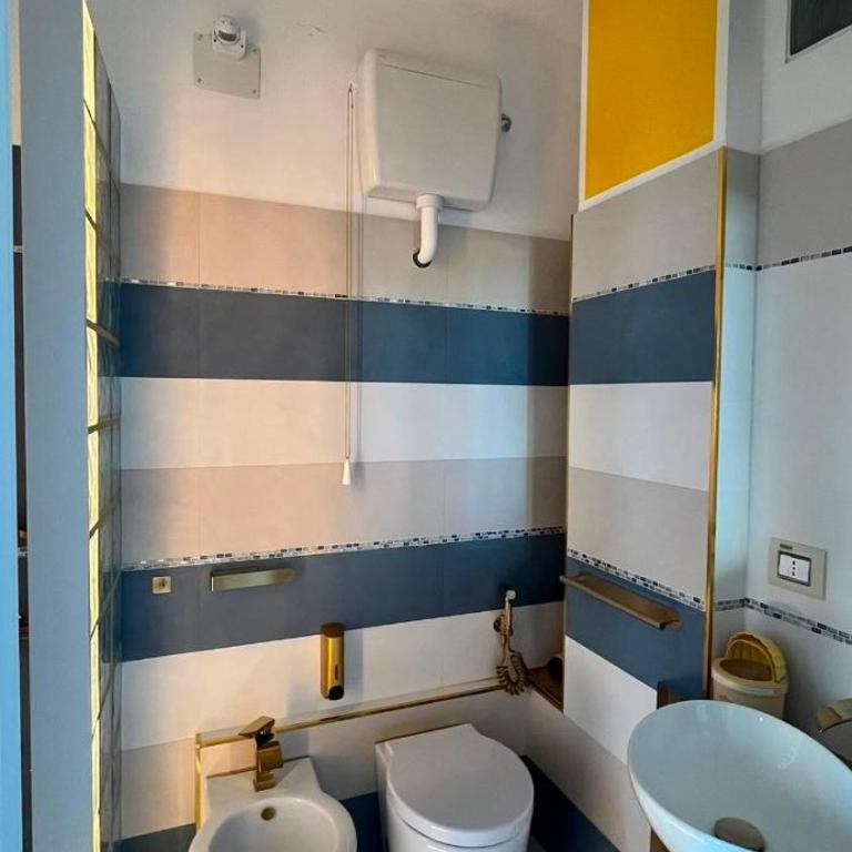 Kalbia Rooms managed by HolyDaisy - Renovated, functional, intimate and more - Camera Matrimoniale Deluxe con Balcone - 11