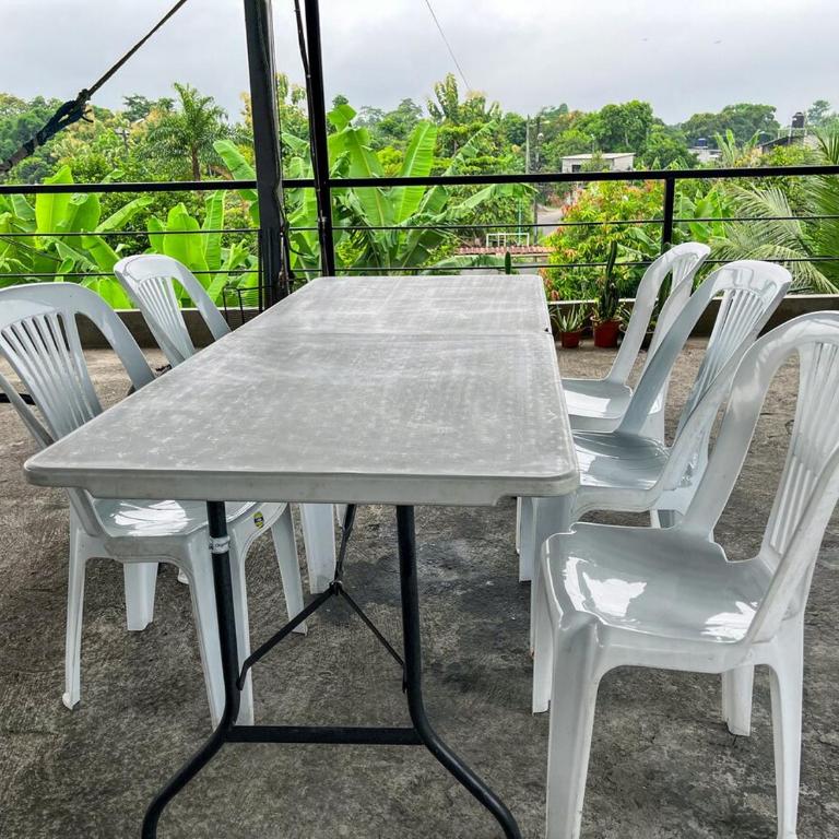 Suite completa con jardin y parqueo privado - Apartamento de 1 dormitorio - 12