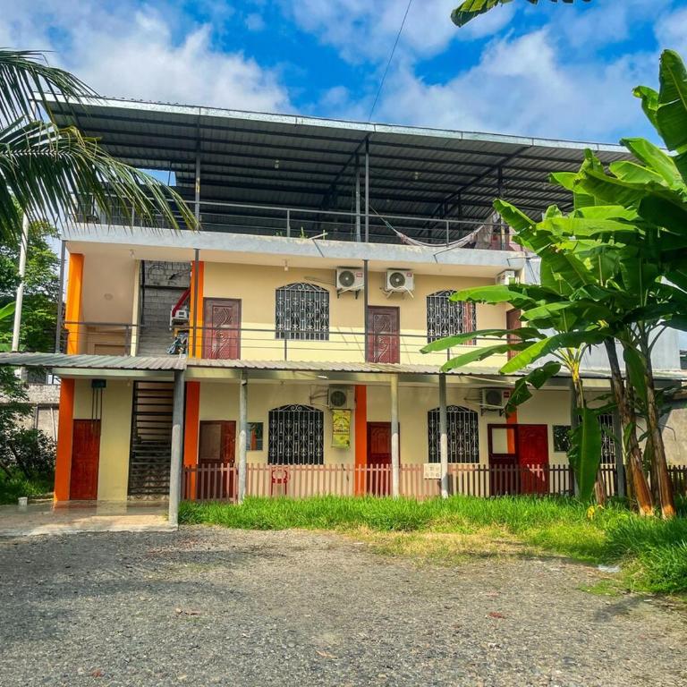 Suite completa con jardin y parqueo privado - Apartamento de 1 dormitorio - 3