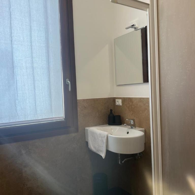 Venice rooms Piazza Ferretto, M9 Museum, Duomo,Teatro Toniolo, Airport, Wi Fi, Central City - Appartement 2 Chambres - 5