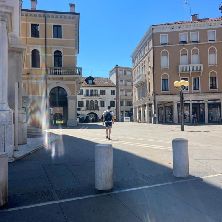 Venice rooms Piazza Ferretto, M9 Museum, Duomo,Teatro Toniolo, Airport, Wi Fi, Central City - Appartement 2 Chambres - 24