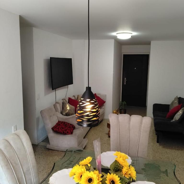 We Rent VIP - San Julián - Three-Bedroom Apartment - 9