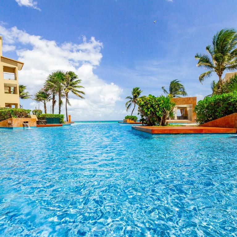 Oceanfront Condo a Block Off 5th in Heart of Playa - Apartamento - 4