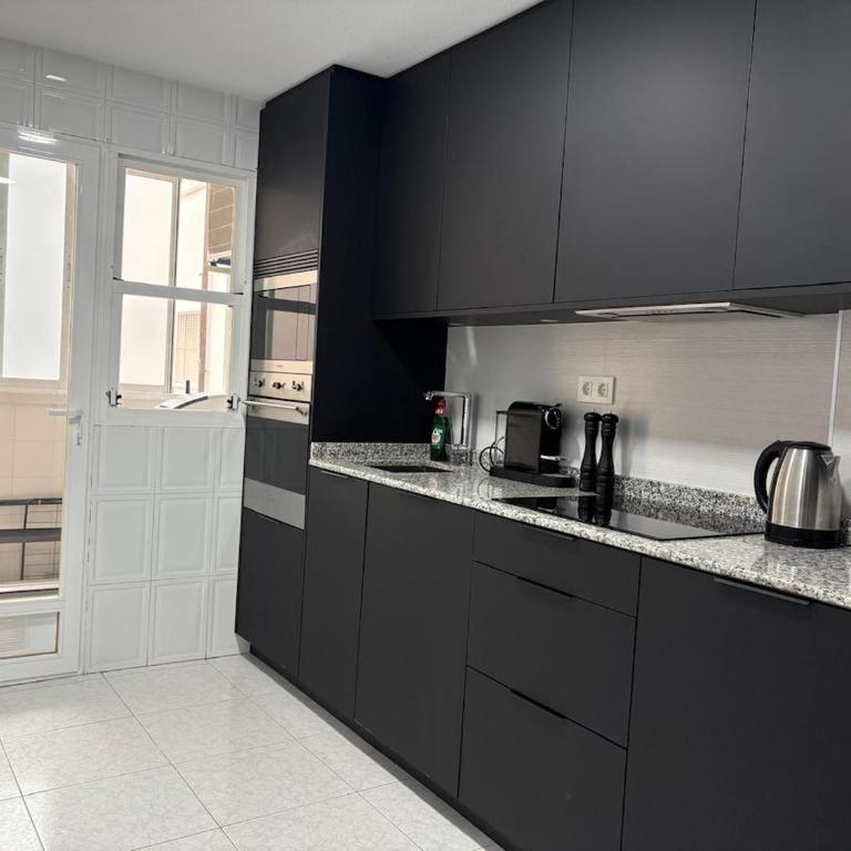 Sea and Harbor View Apartment in the center of Santa Pola - Apartamento de 1 dormitorio - 4