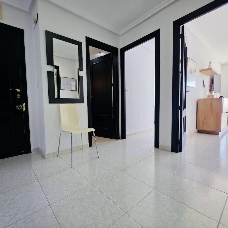 Sea and Harbor View Apartment in the center of Santa Pola - Apartamento de 1 dormitorio - 16