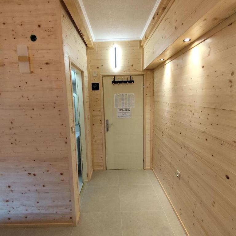 Apartments & Rooms Bojic - Studio with Mountain View - 2