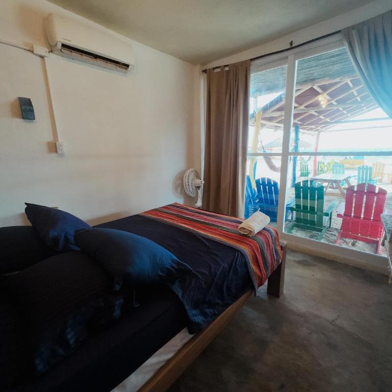 Mamallena Beachside Rincon del Mar - Habitación Triple Estándar con vistas al mar - 5
