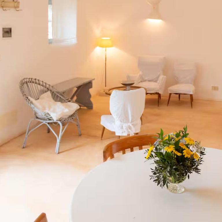 Host In Italy - Casina Gargiulo - Habitación Triple Confort - 8
