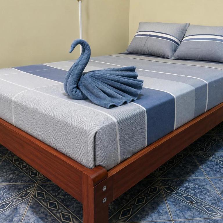 Amazon City House Iquitos - Classic Quadruple Room - 1
