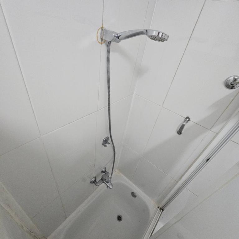 Pensión DANIEL - Habitación Doble con baño compartido - 1