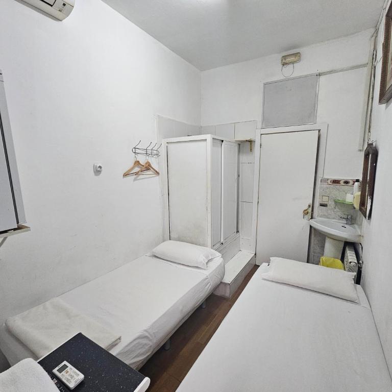 Pensión DANIEL - Habitación Doble con baño compartido - 2
