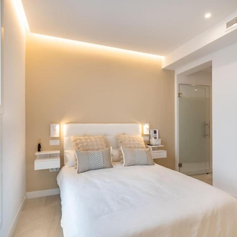 Maravilloso estudio en pleno centro - Habitación Doble con baño privado - 2