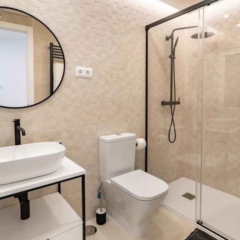 Maravilloso estudio en pleno centro - Habitación Doble con baño privado - 7