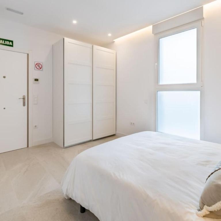 Maravilloso estudio en pleno centro - Habitación Doble con baño privado - 6