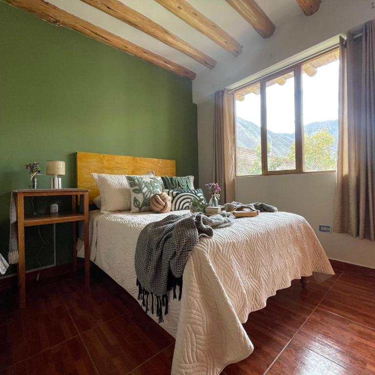 Casa Paqocha Urubamba - Hotel & Garden - Shared Kitchen & Hot Water - Long Stays - Family Room with Private Bathroom - 2