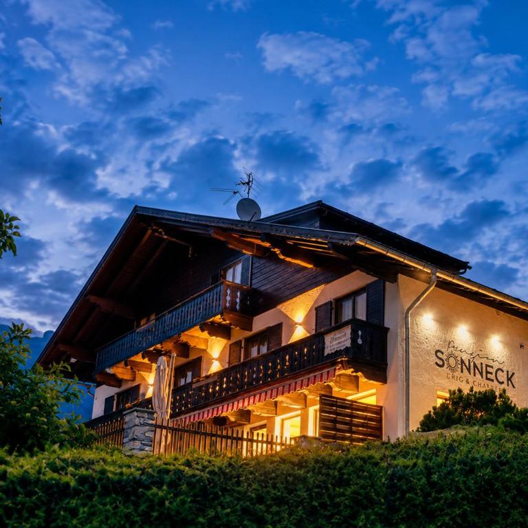 Pension Sonneck - Doppelzimmer mit Bergblick - 14