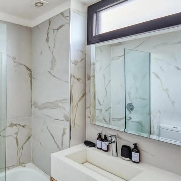 Edificio Veneto lll - Apartamento de 2 dormitorios con vistas al lago - 52