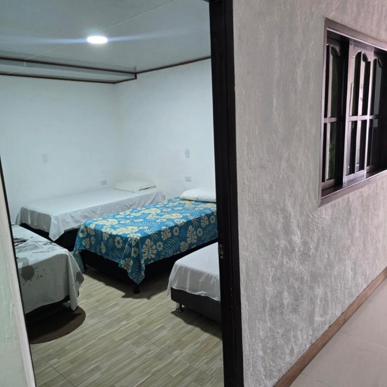 Hotel Los Balcones - Classic Quadruple Room - 8