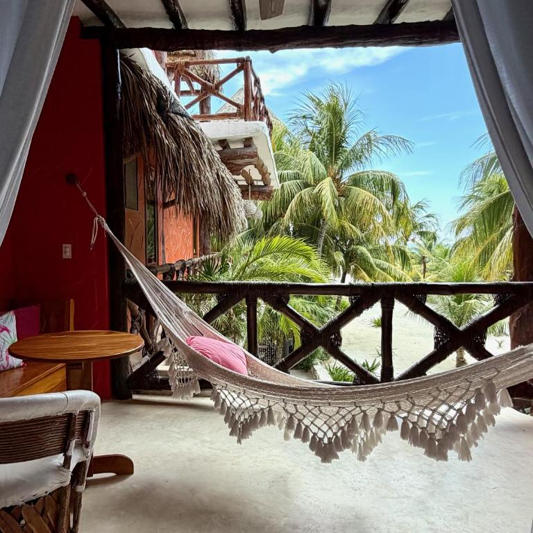 Palapas del Sol - Suite con cama extragrande y vistas al mar - 7