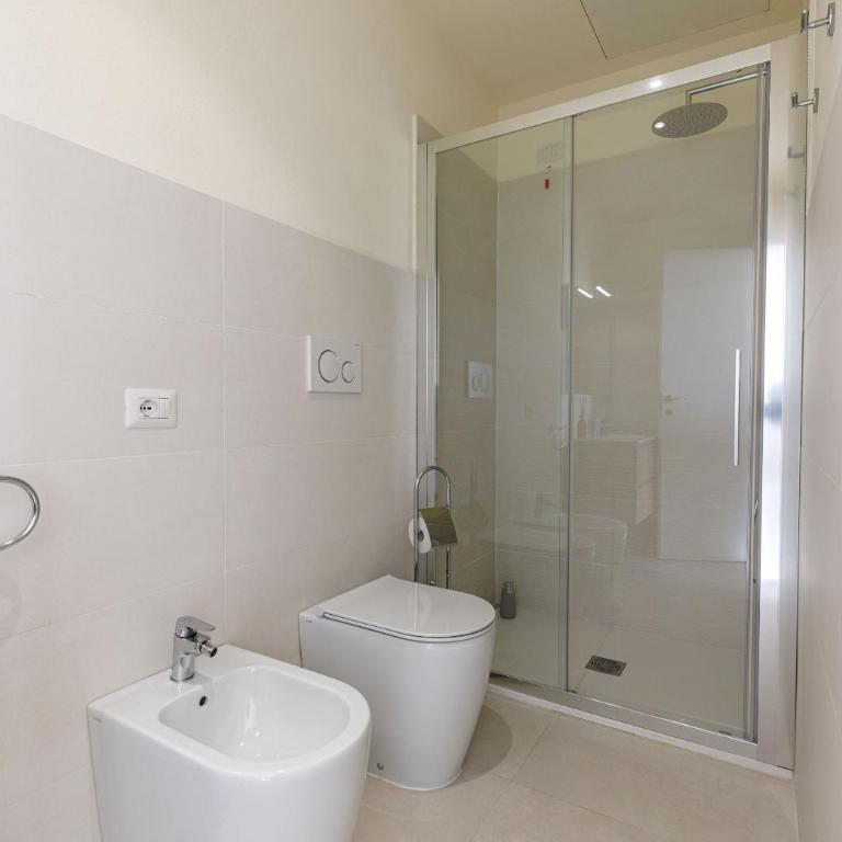Onlyrooms V - Portside & Train Station - Camera Matrimoniale con Bagno Privato - 1