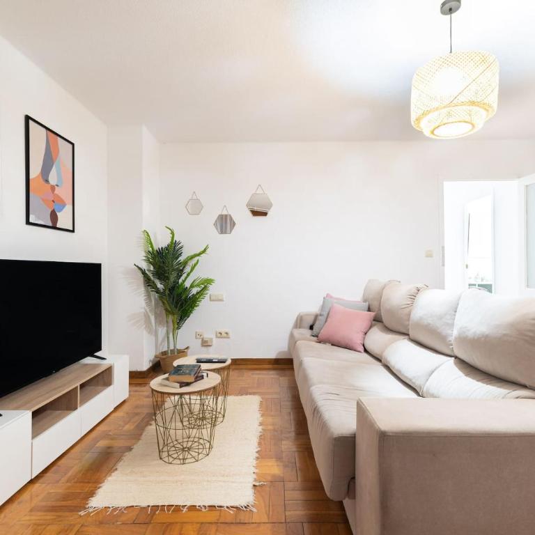 Gran Suite Urban Camelias - Apartment - 1