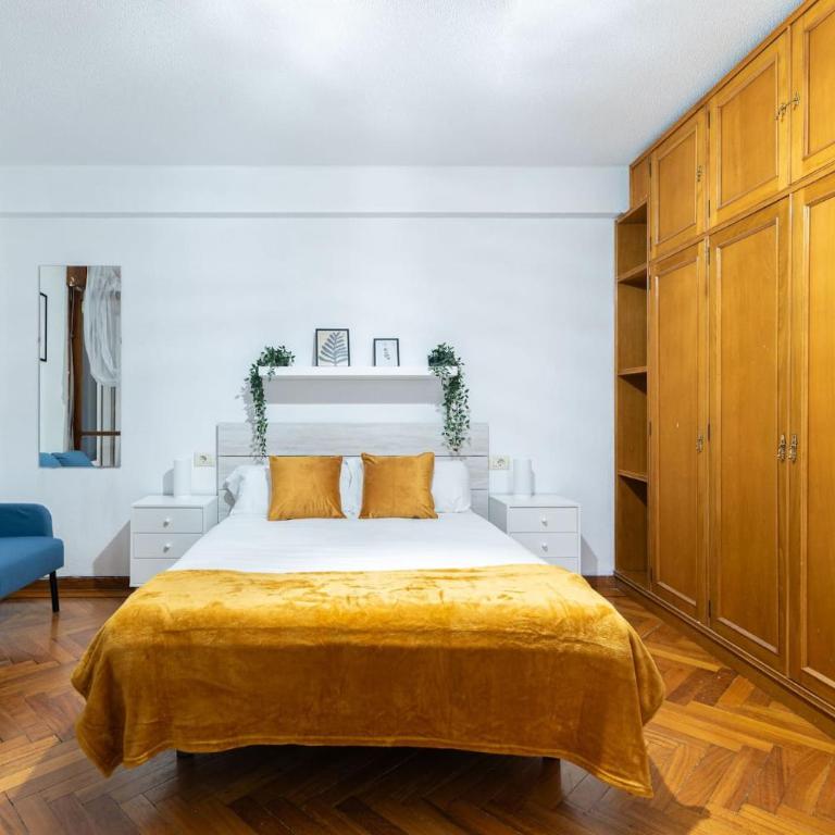 Gran Suite Urban Camelias - Apartment - 22