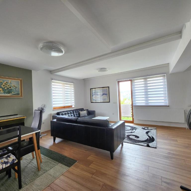Lux Aeterna Apartments & Rooms - Apartman sa 2 Spavaće Sobe i Balkonom - 14