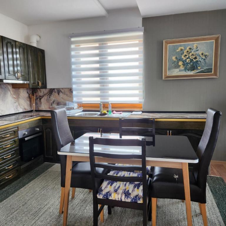 Lux Aeterna Apartments & Rooms - Apartman sa 2 Spavaće Sobe i Balkonom - 20