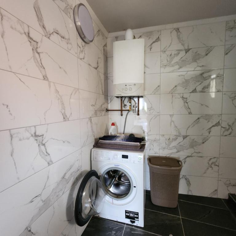 Lux Aeterna Apartments & Rooms - Apartman sa 2 Spavaće Sobe i Balkonom - 32