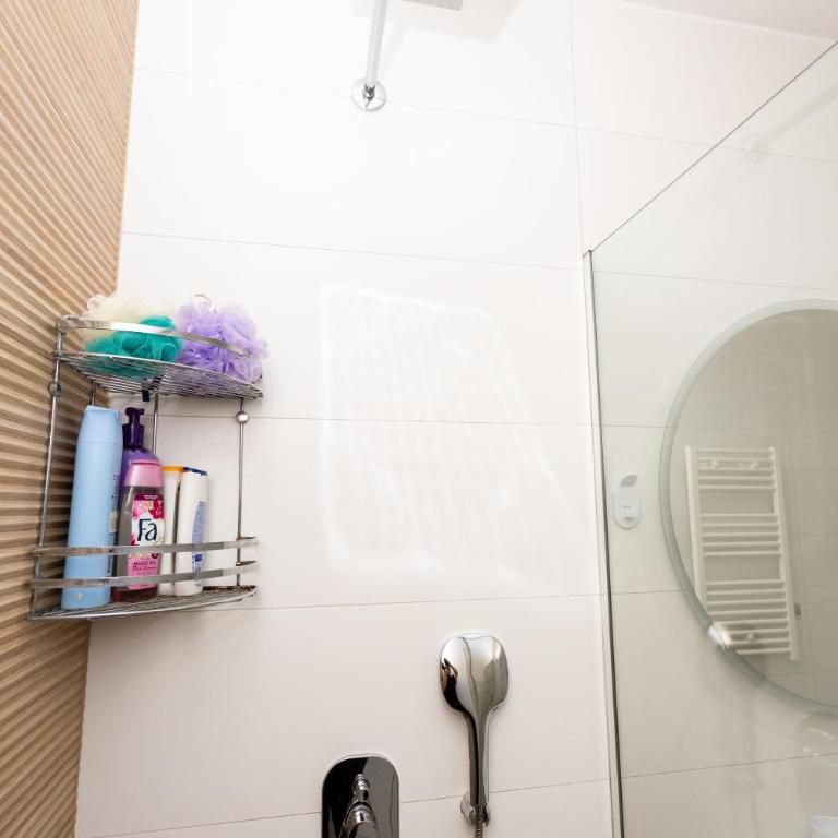Apartment Emyn - with Garage Parking - Apartman sa 1 Spavaćom Sobom - 21