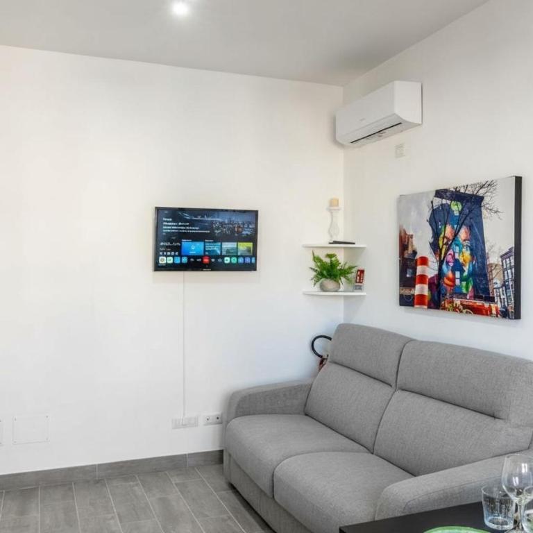 Enjoy and Fly, NEAR THE AIRPORT AND THE SEA - Appartamento con 1 Camera da Letto - 3