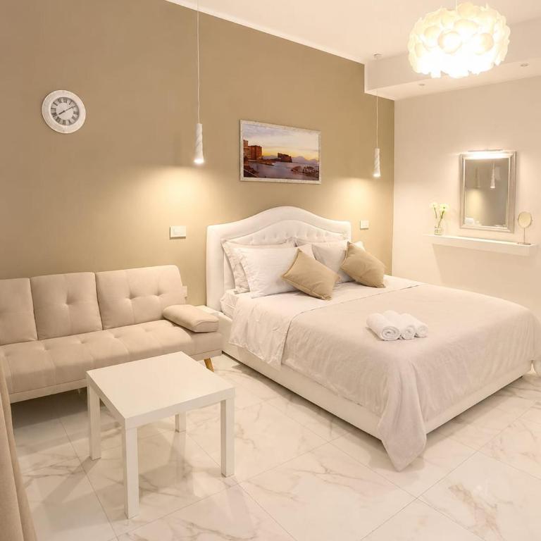 LA DIMORA DI MARTI " Napoli Centro, Metro Materdei, Wi-Fi e Comfort - Camera Tripla Deluxe - 10