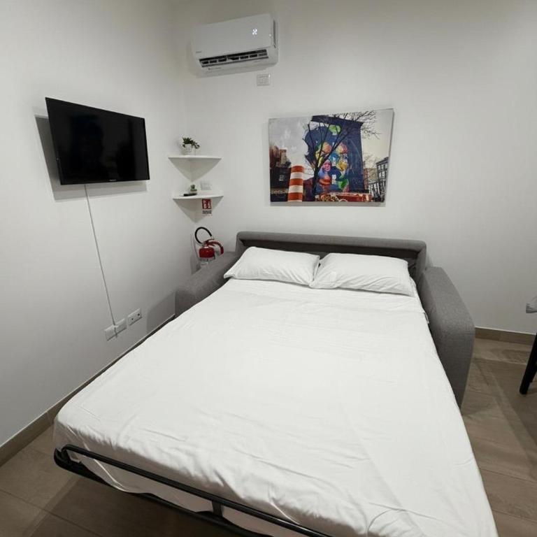 Enjoy and Fly, NEAR THE AIRPORT AND THE SEA - Appartamento con 1 Camera da Letto - 5