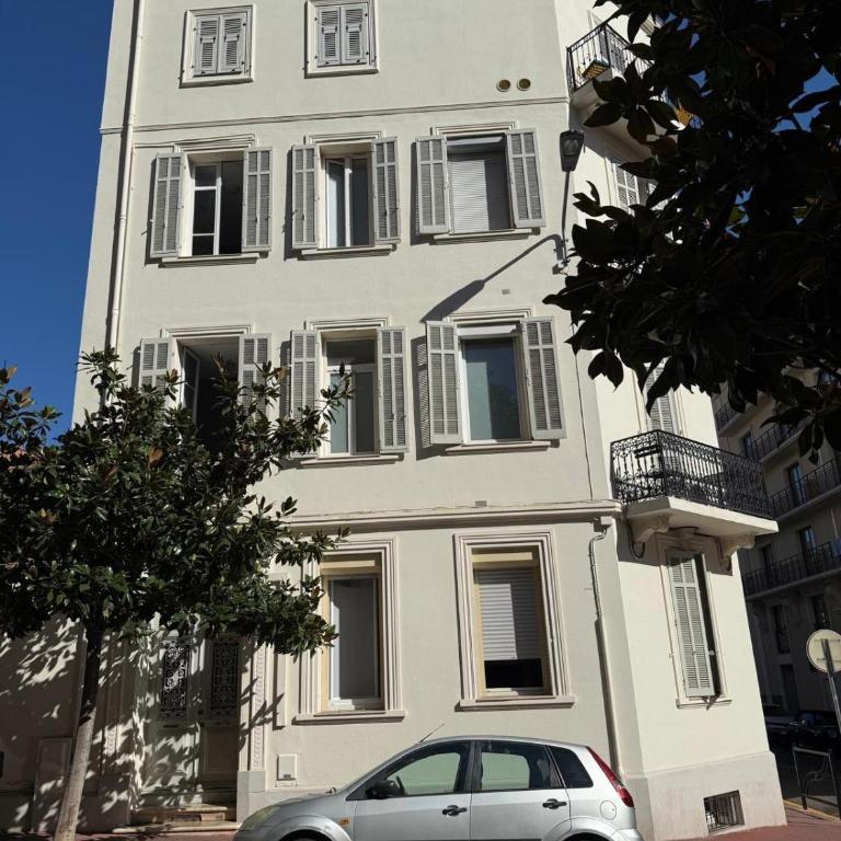 Duplex Cannes Centre - One-Bedroom Apartment - 28