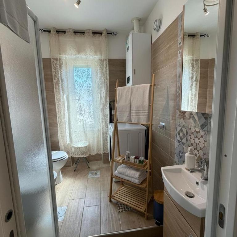 Enjoy and Fly, NEAR THE AIRPORT AND THE SEA - Appartamento con 1 Camera da Letto - 12