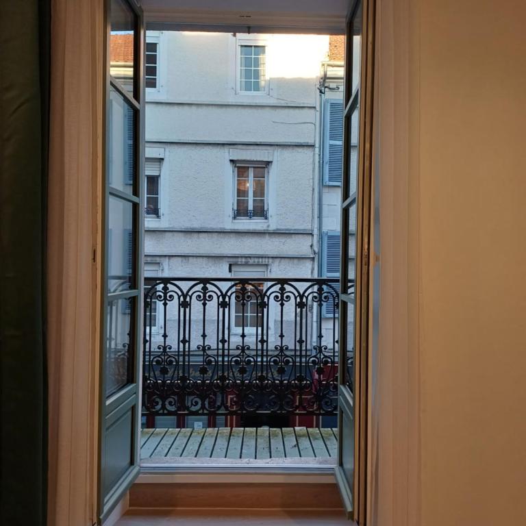 Cosy appartement en hyper centre avec balcon, WIFI - Studio avec Balcon - 9