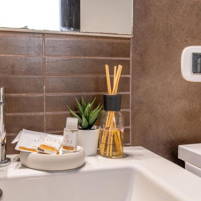 Modern Apt in the center 500m from the Estense Castle - Appartamento con 2 Camere da Letto - 24