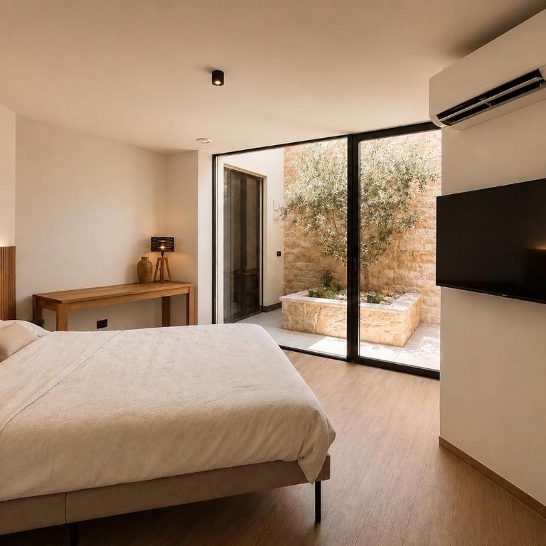 SalvatoreHomes - Casa Serenia - Ultra Luxury Duplex in the Heart of Bardolino with Dream Garden & Direct Infinity Pool Access - Maisonette-Apartment - 18