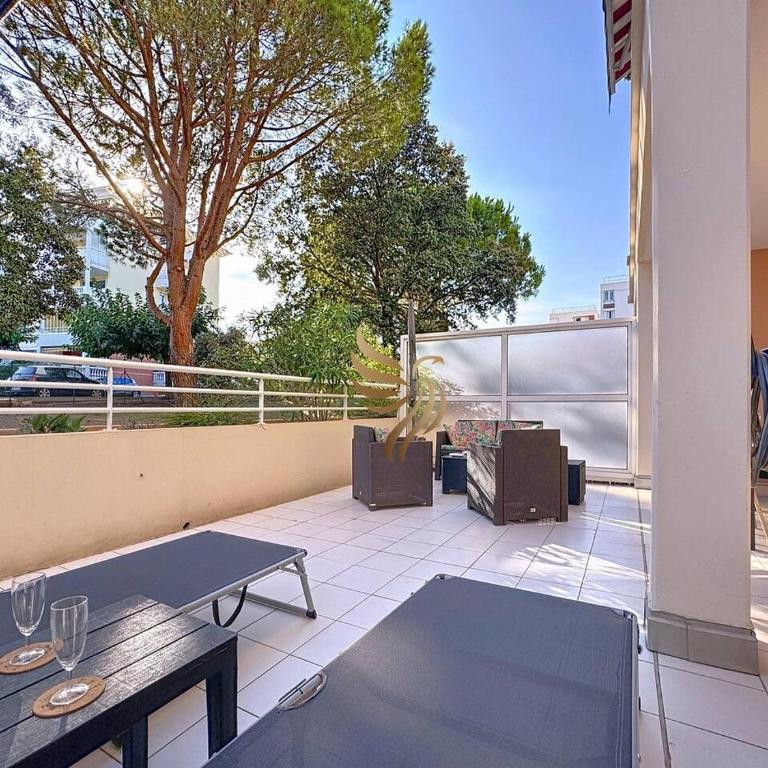 BellaHorizon T2-view of garden-terrace-park-WIFI. - Appartamento - 26